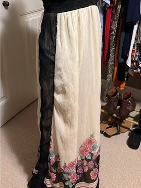 Tramp Black and Cream Maxi Dress with Floral Hem